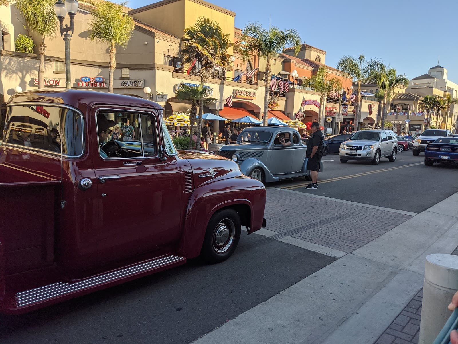 Downtown Laguna Beach - Image 1