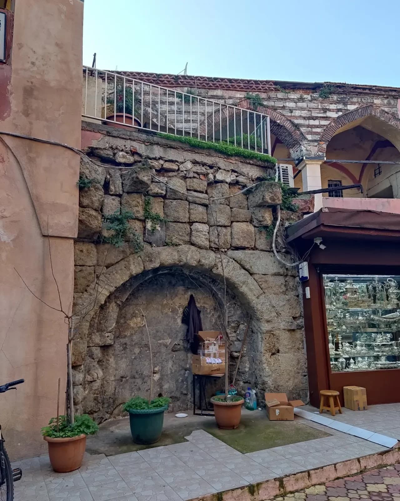 Mahmutpaşa Yokuşu Sk., 34116 Fatih/İstanbul, Turkey - Image 1