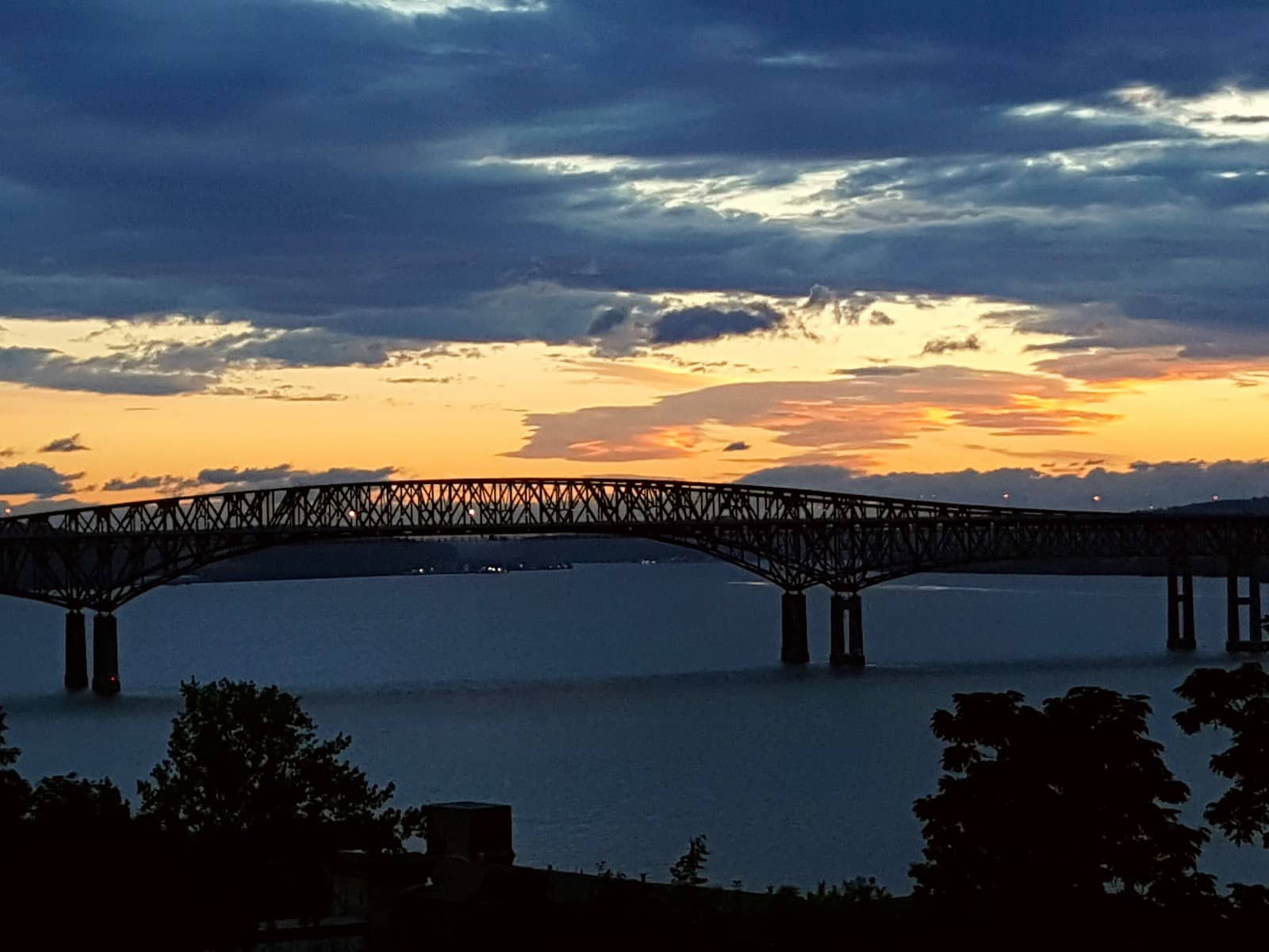 Double Rainbow Phenomenon
