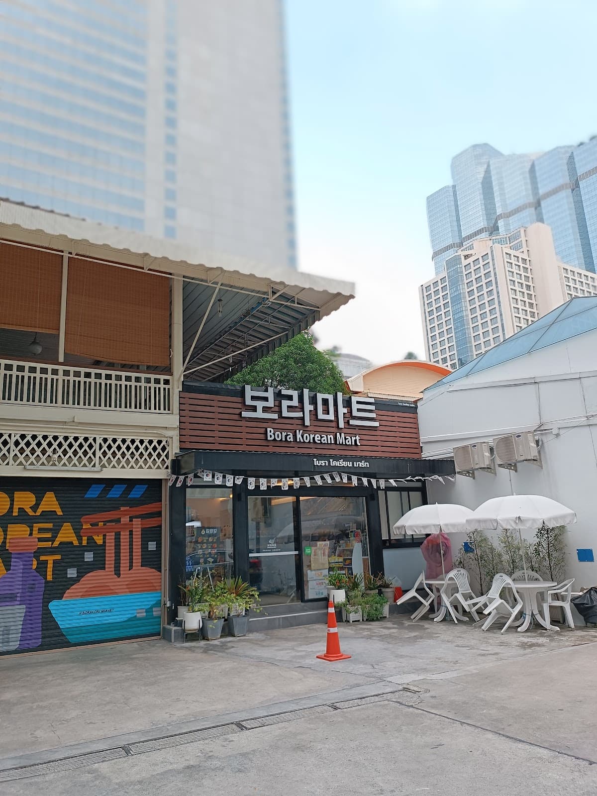 Sathorn Soi 10 Bangkok - Image 1