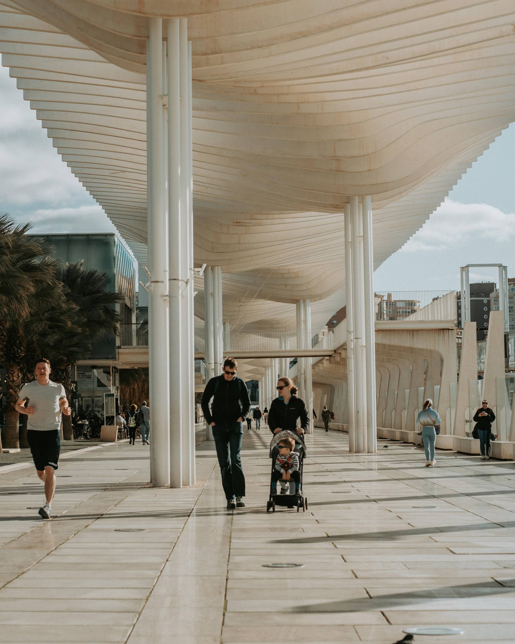 Muelle Uno Promenade