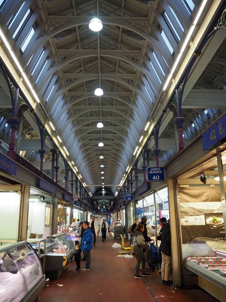 Browsing Niche Outlets