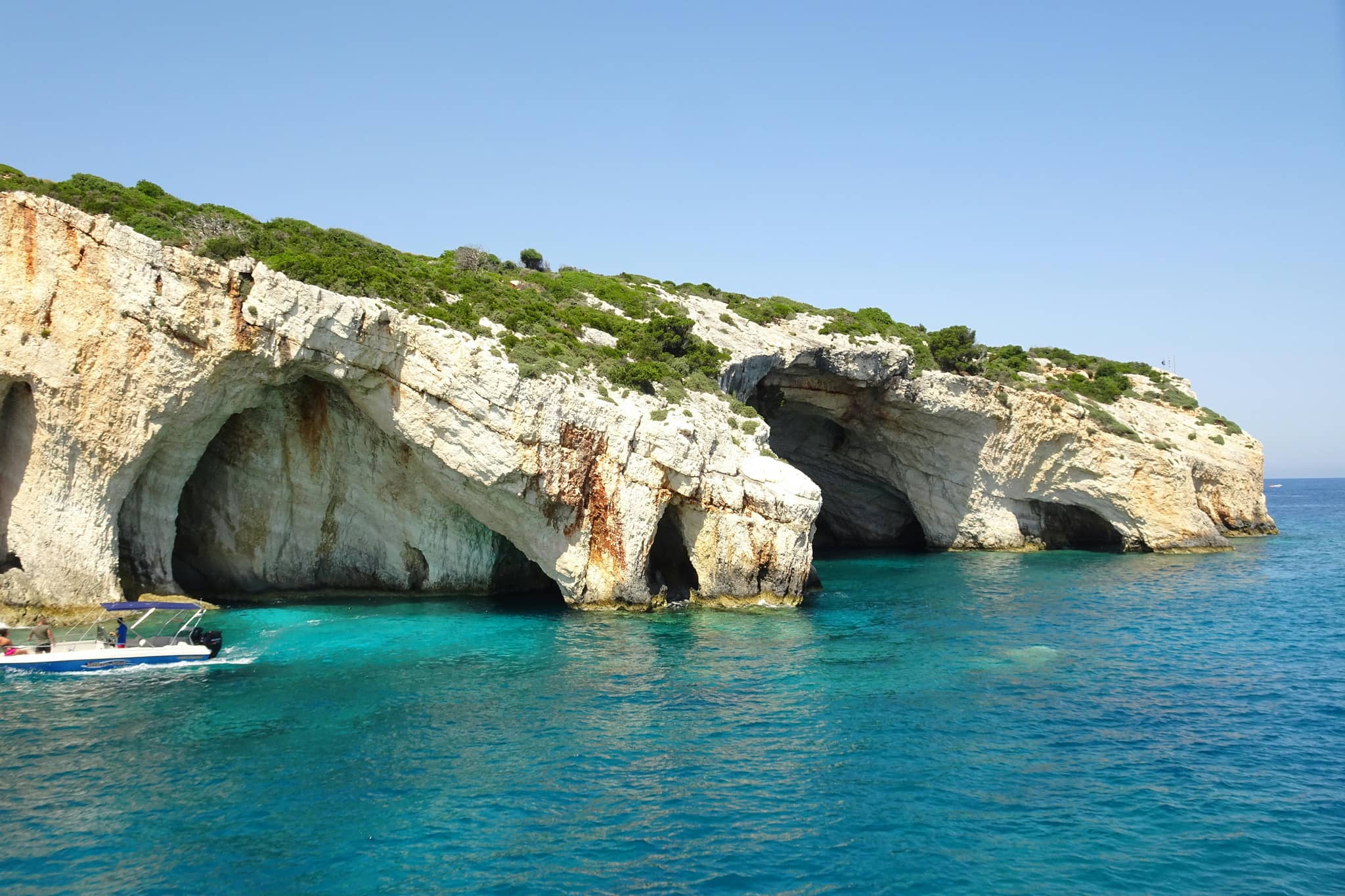 Rocky Outcrops & Caves