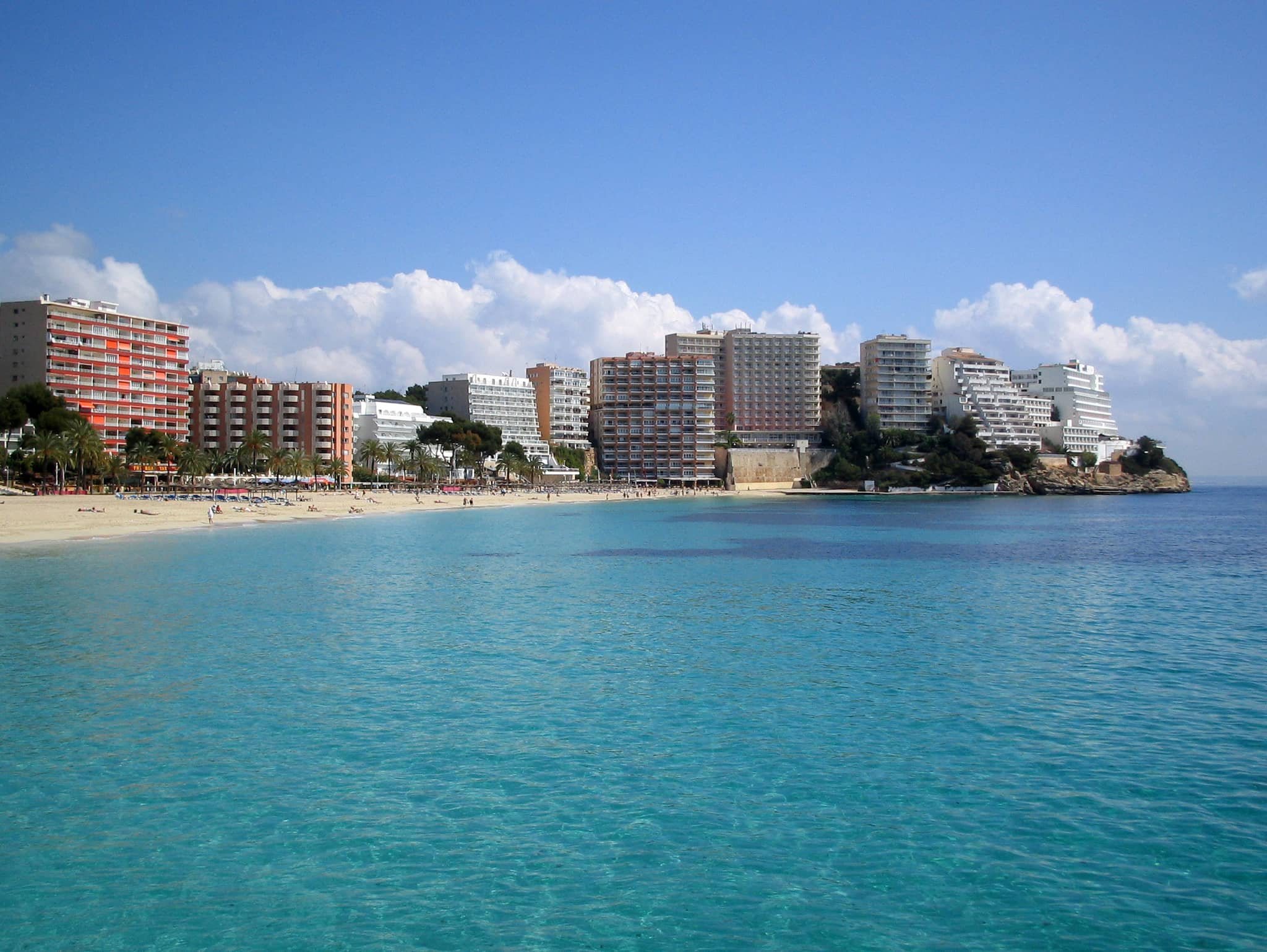 Proximity to Beautiful Beaches