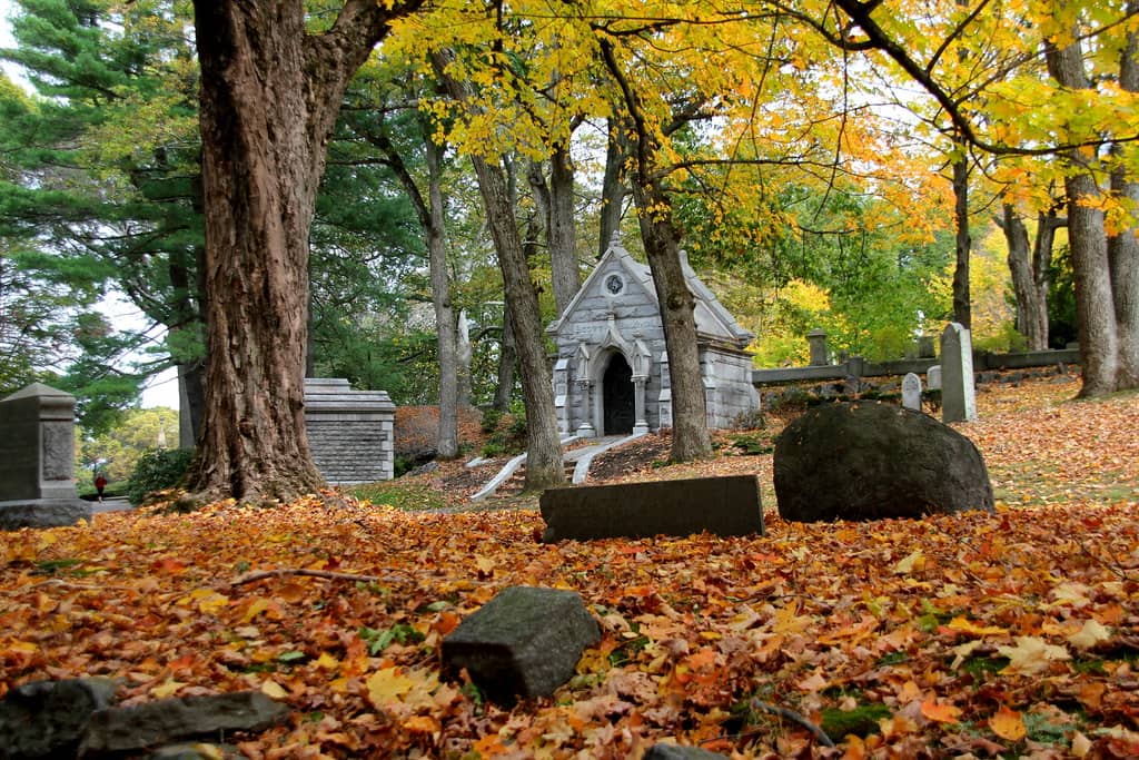 Garden Cemetery Design