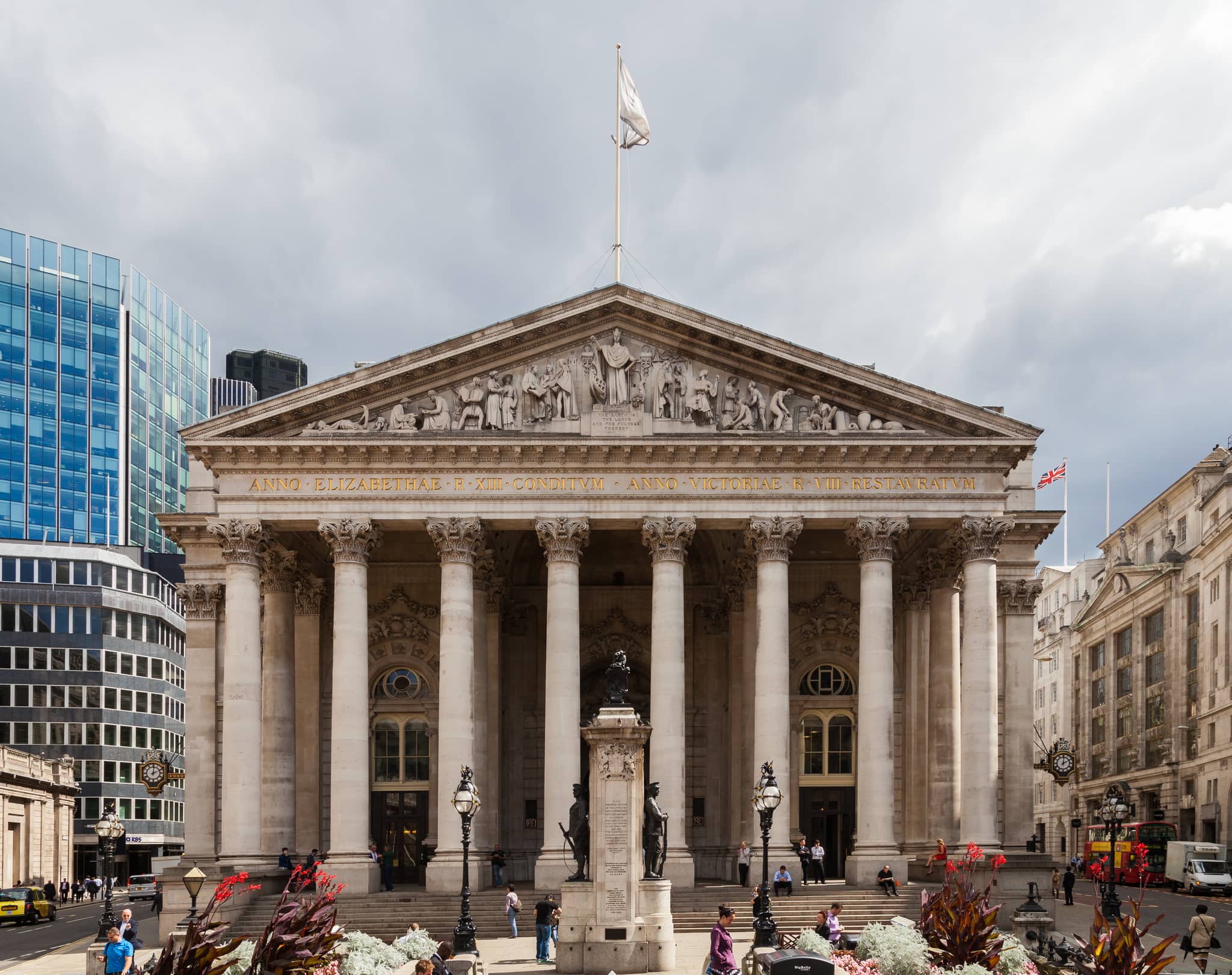 Luxury Shopping Boutiques