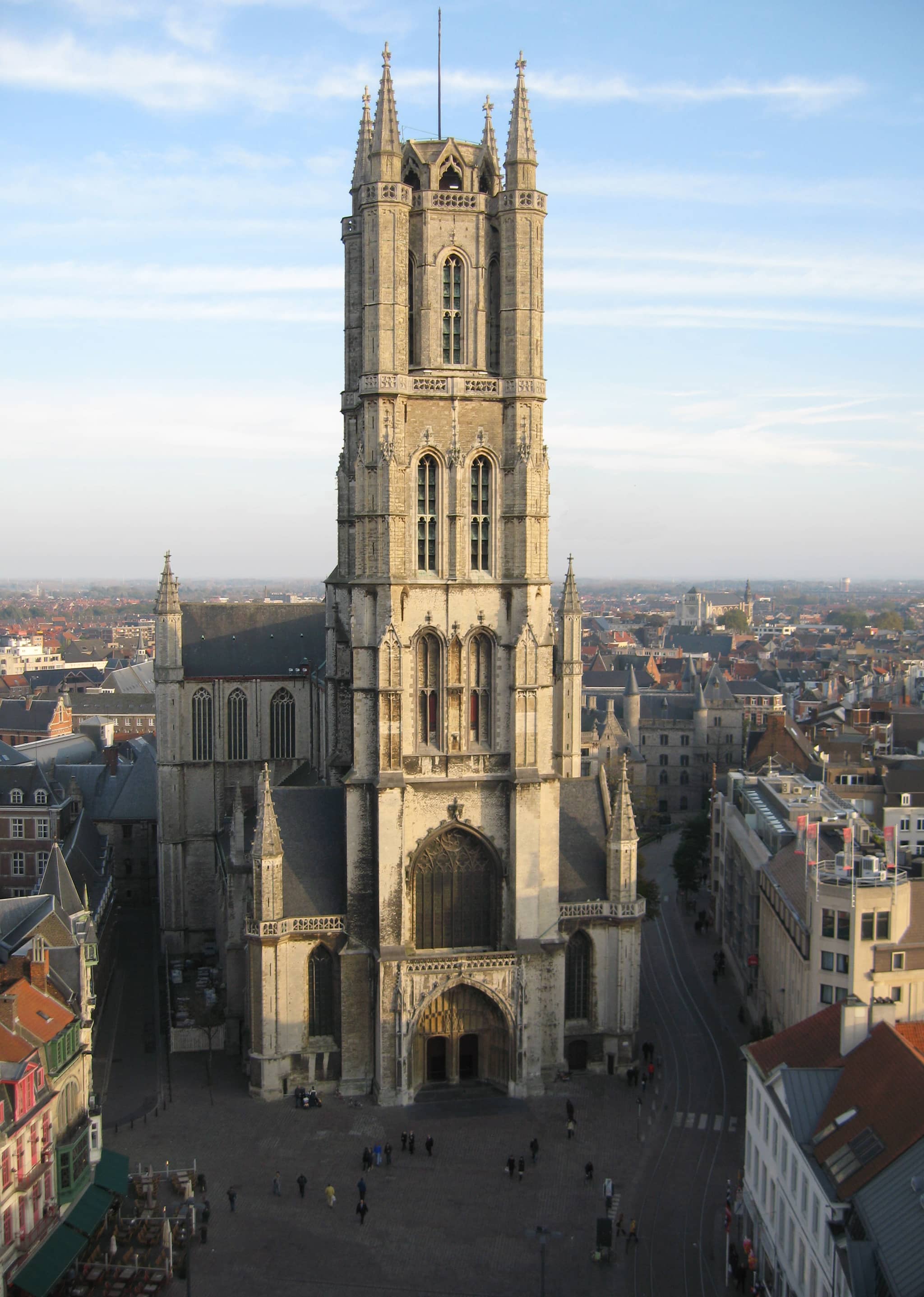 Ghent Altarpiece Proximity