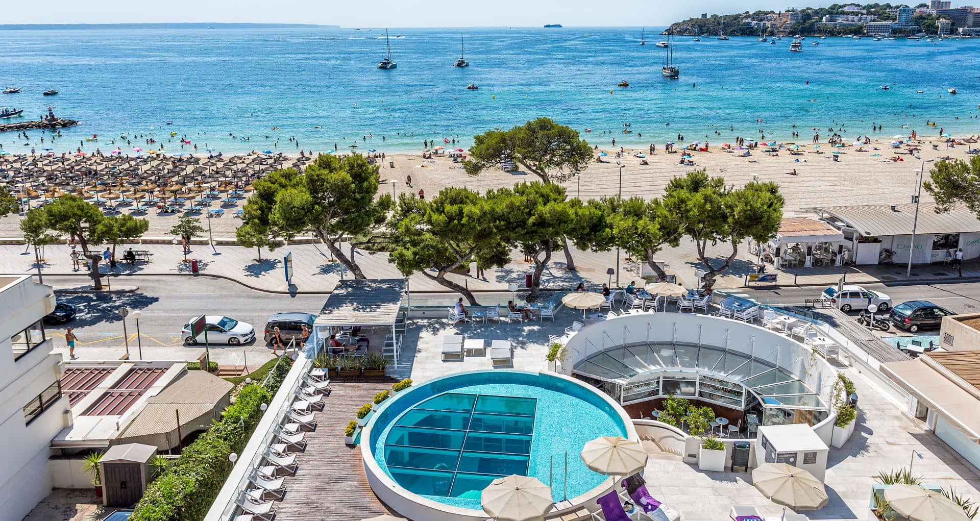 Beachfront Bars & Restaurants