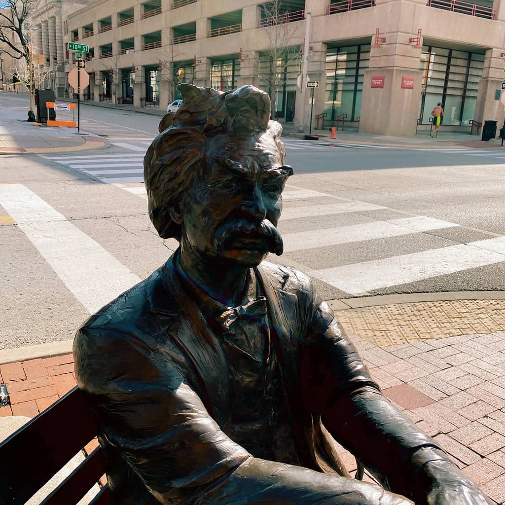 Mark Twain Statue
