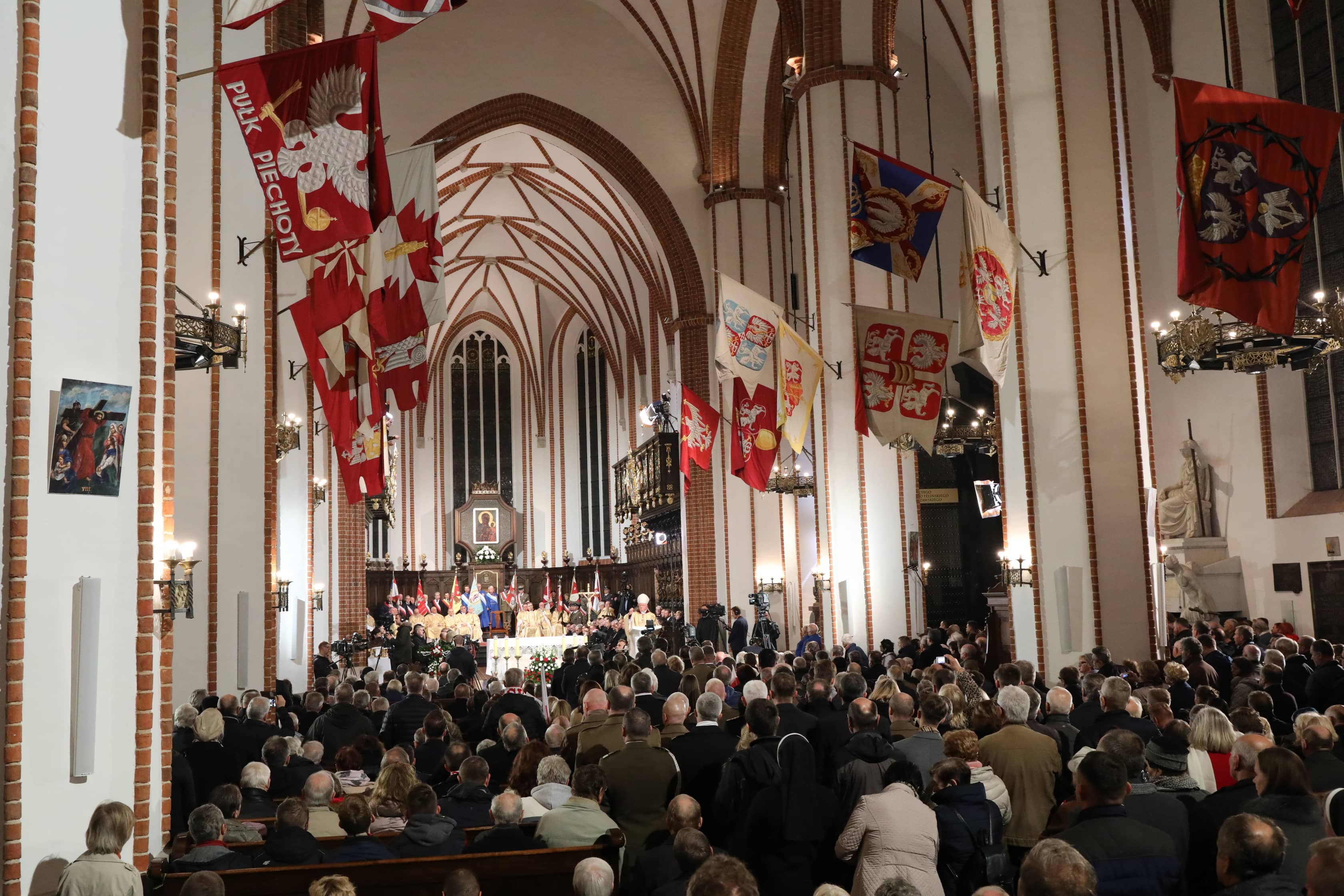 Royal Coronations & History