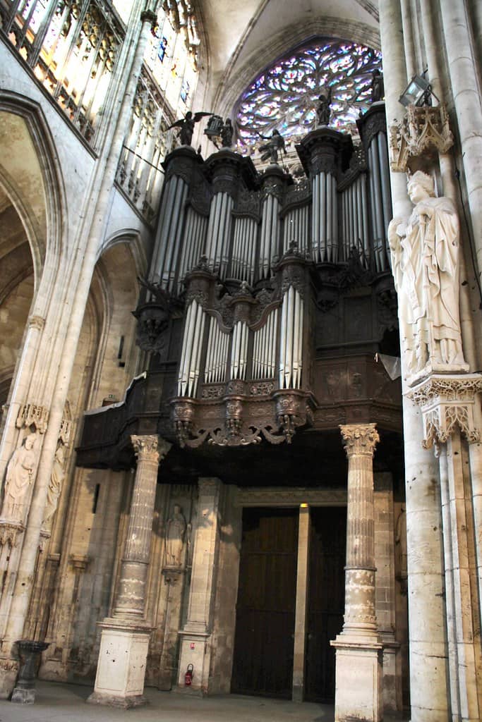 Grand Pipe Organ