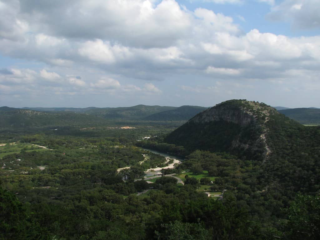 Scenic Hiking Trails