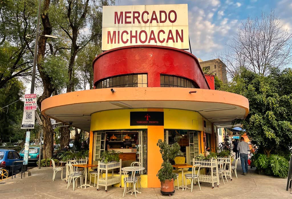 Local Cafes and Eateries