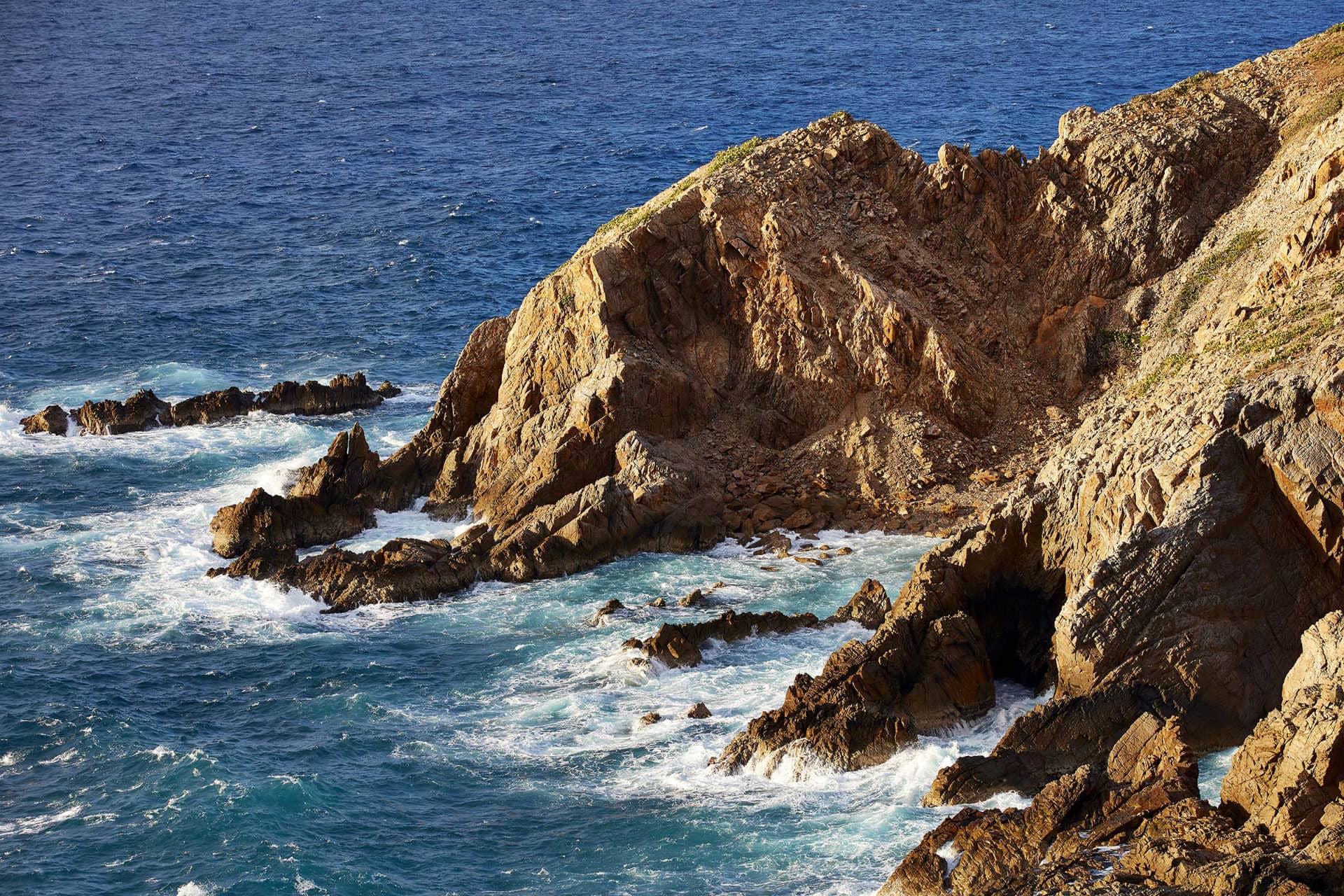 Rocky Cove Beauty