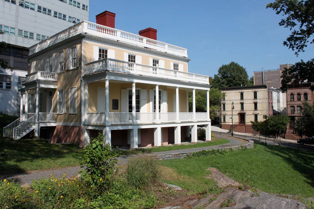 St. Nicholas Park Setting