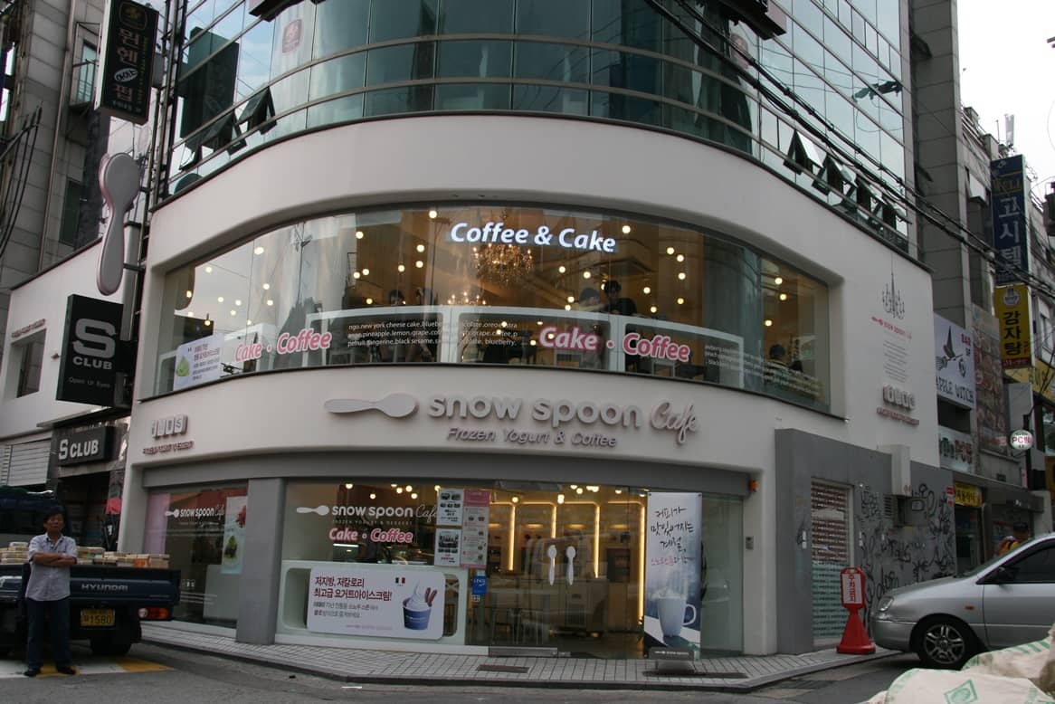 Unique Cafes & Eateries