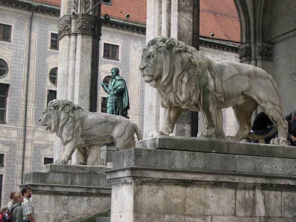 Bavarian Military Leaders Statues