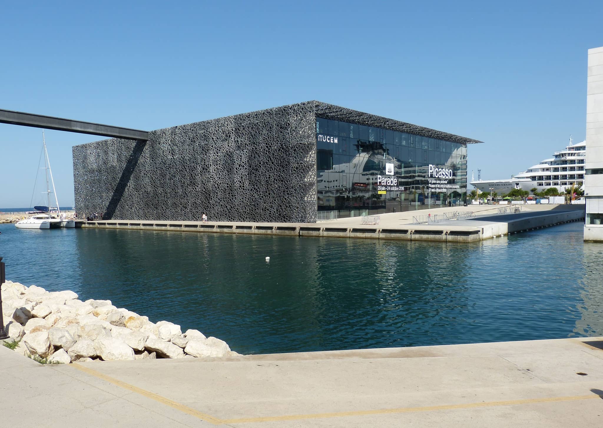 Panoramic Sea Views