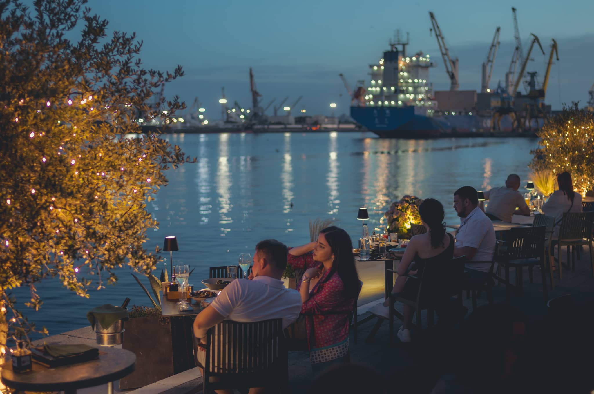 Waterfront Dining