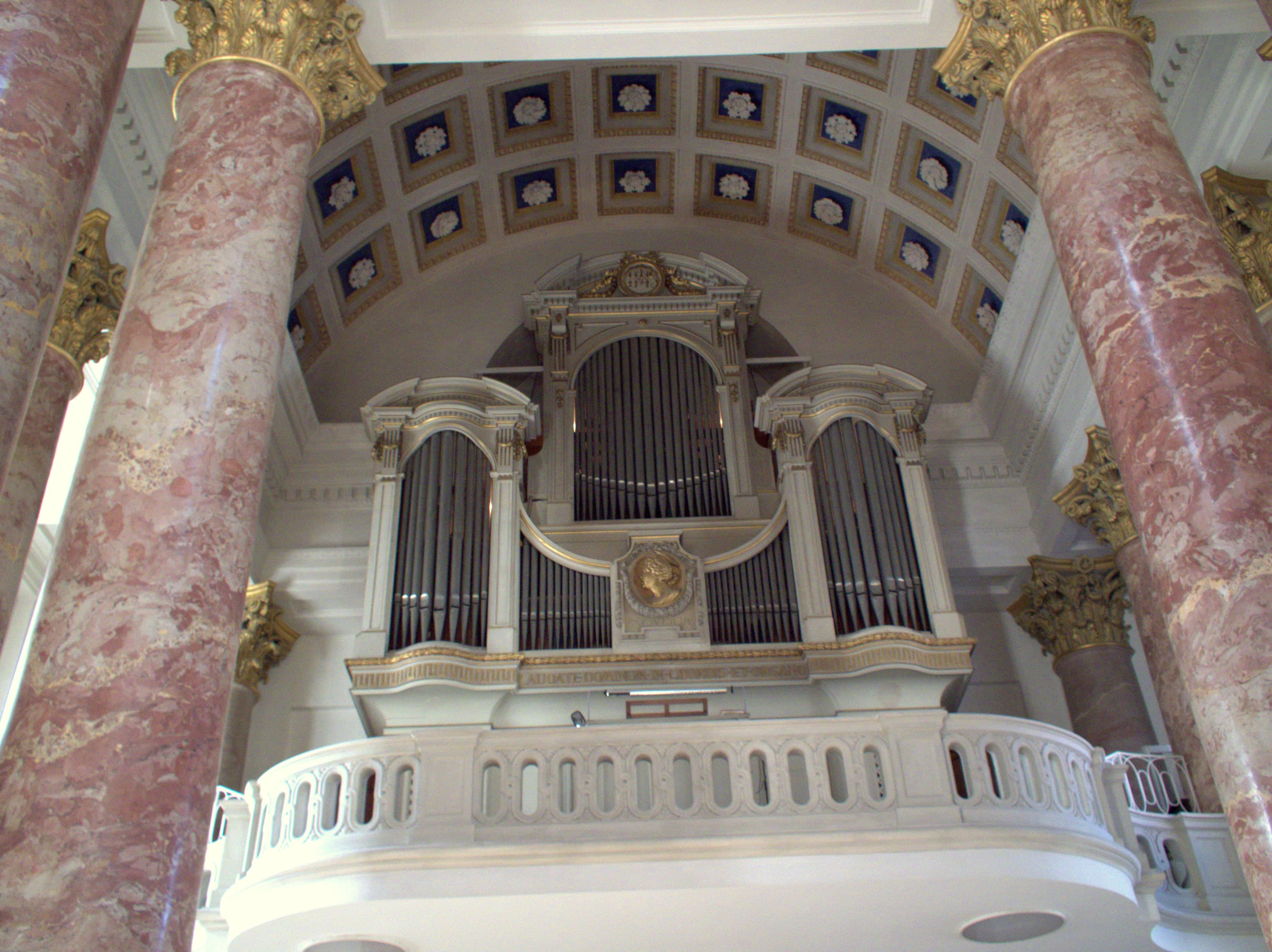 Pipe Organ Performances