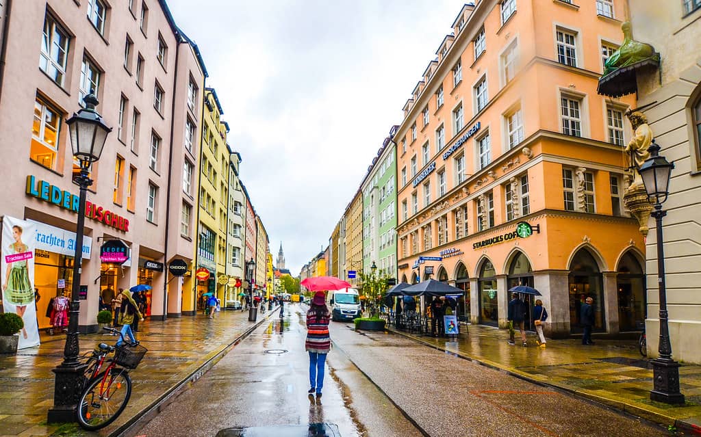 Charming Streets & Boutiques