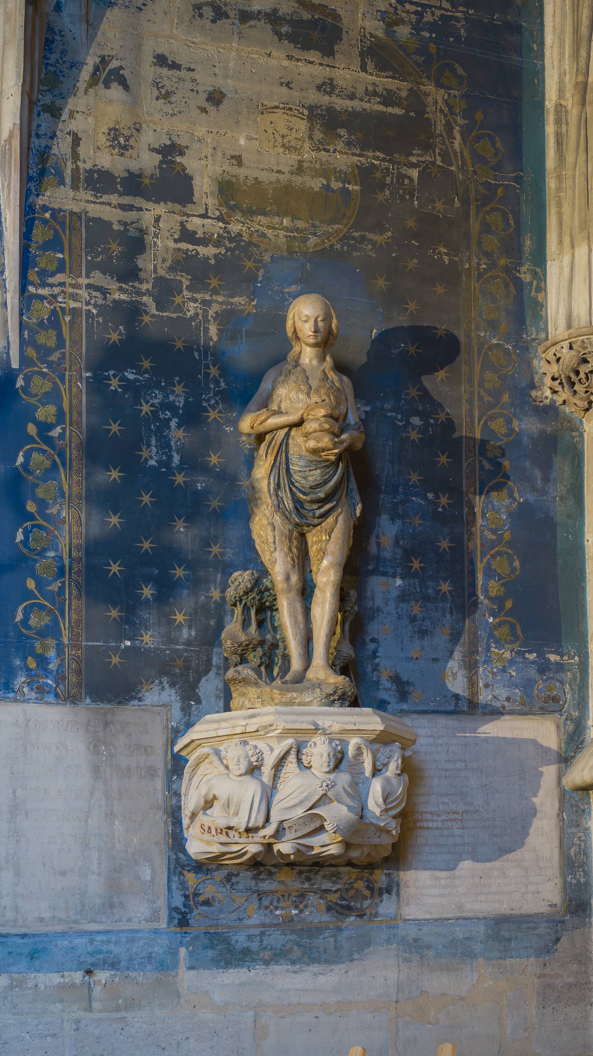 Statue of Mary