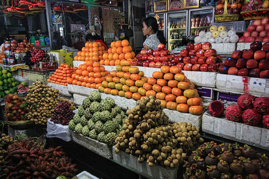 Local Handicrafts & Souvenirs