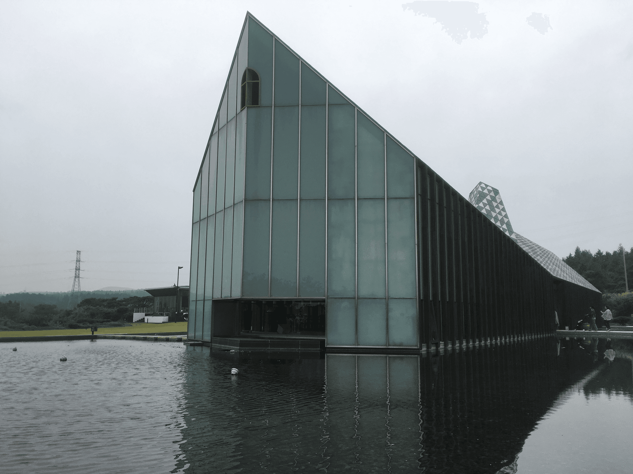 Reflective Moat