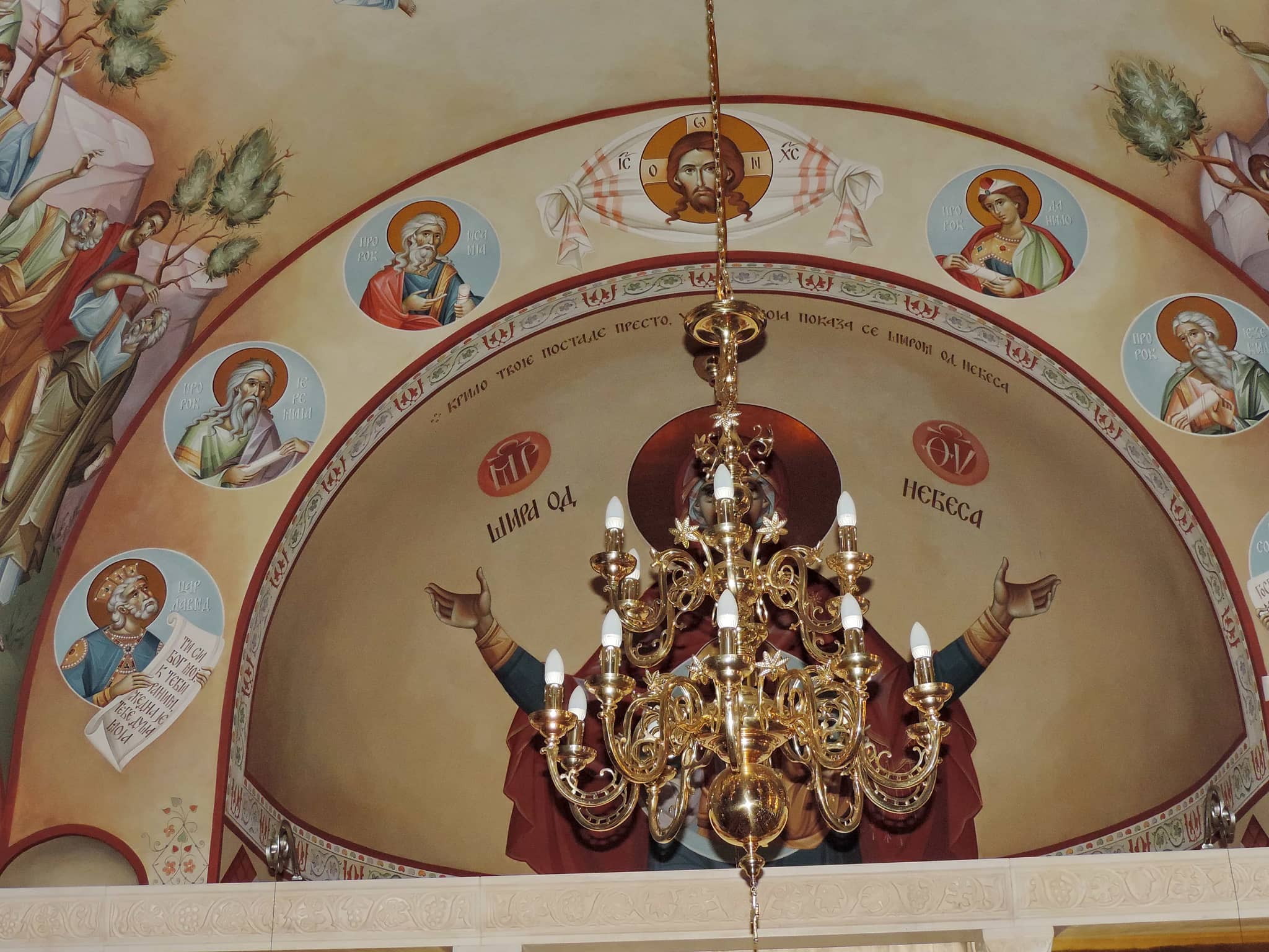 Impressive Chandeliers