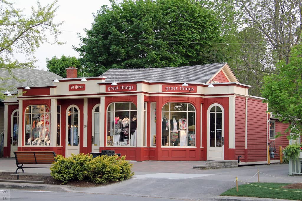 Artisanal Shops & Local Delights