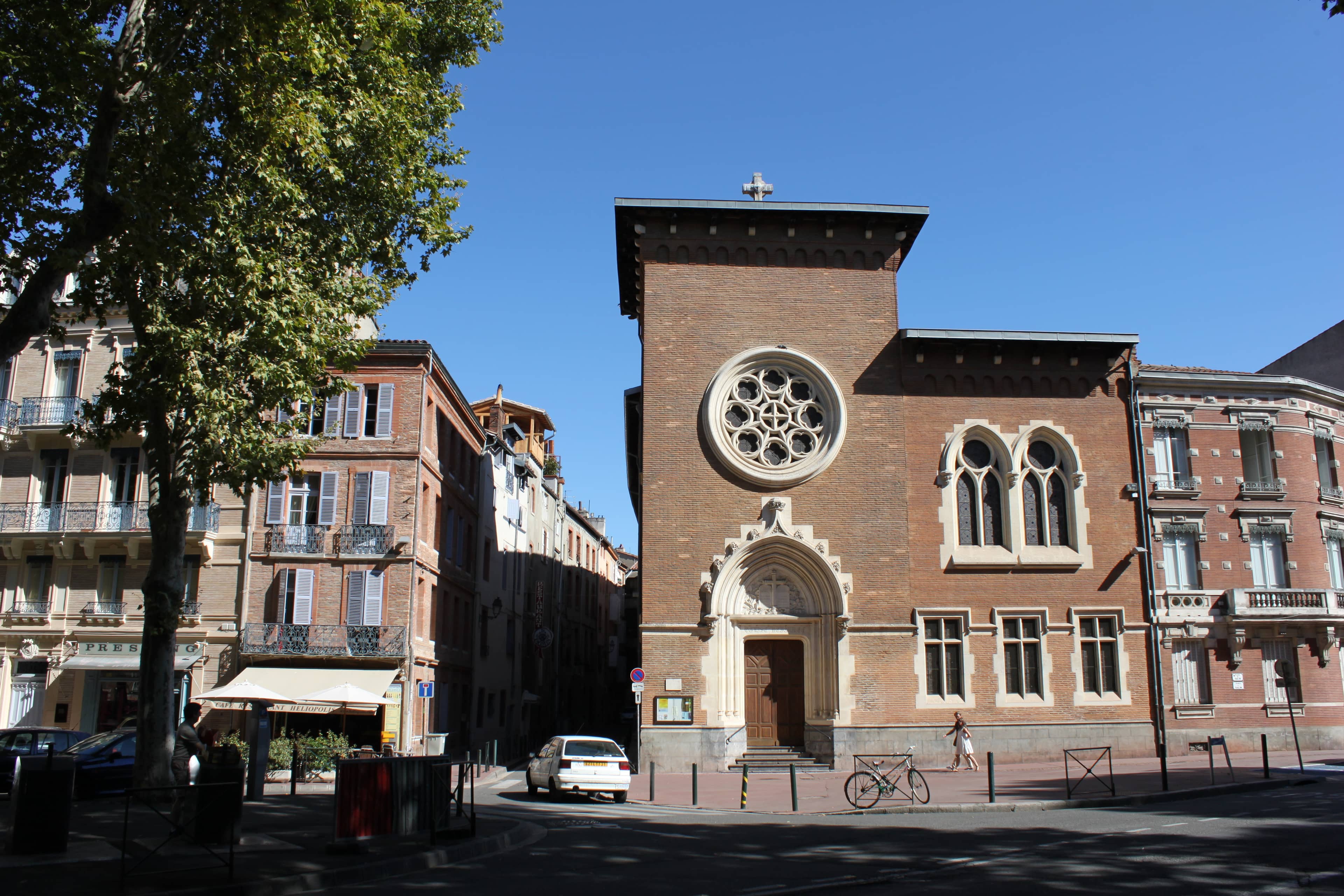 Surrounding Architecture