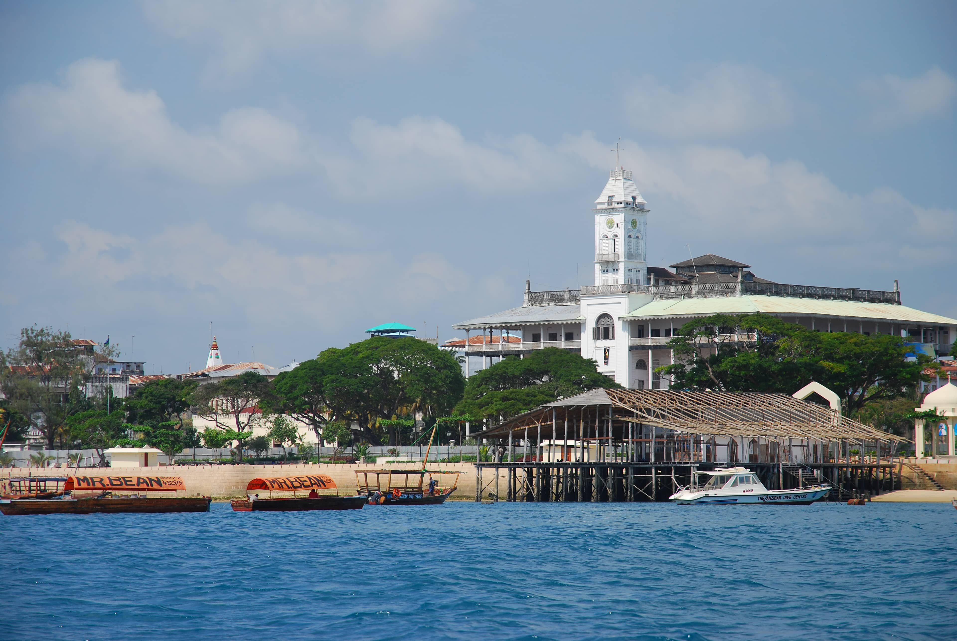 Panoramic Harbor Views
