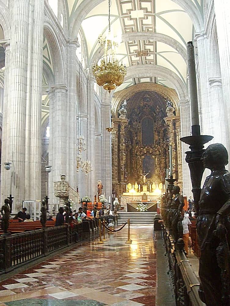 Impressive Altar and Ceiling