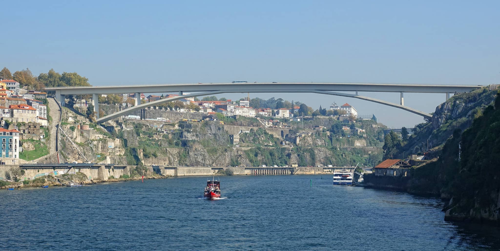 Connecting Porto and Vila Nova de Gaia