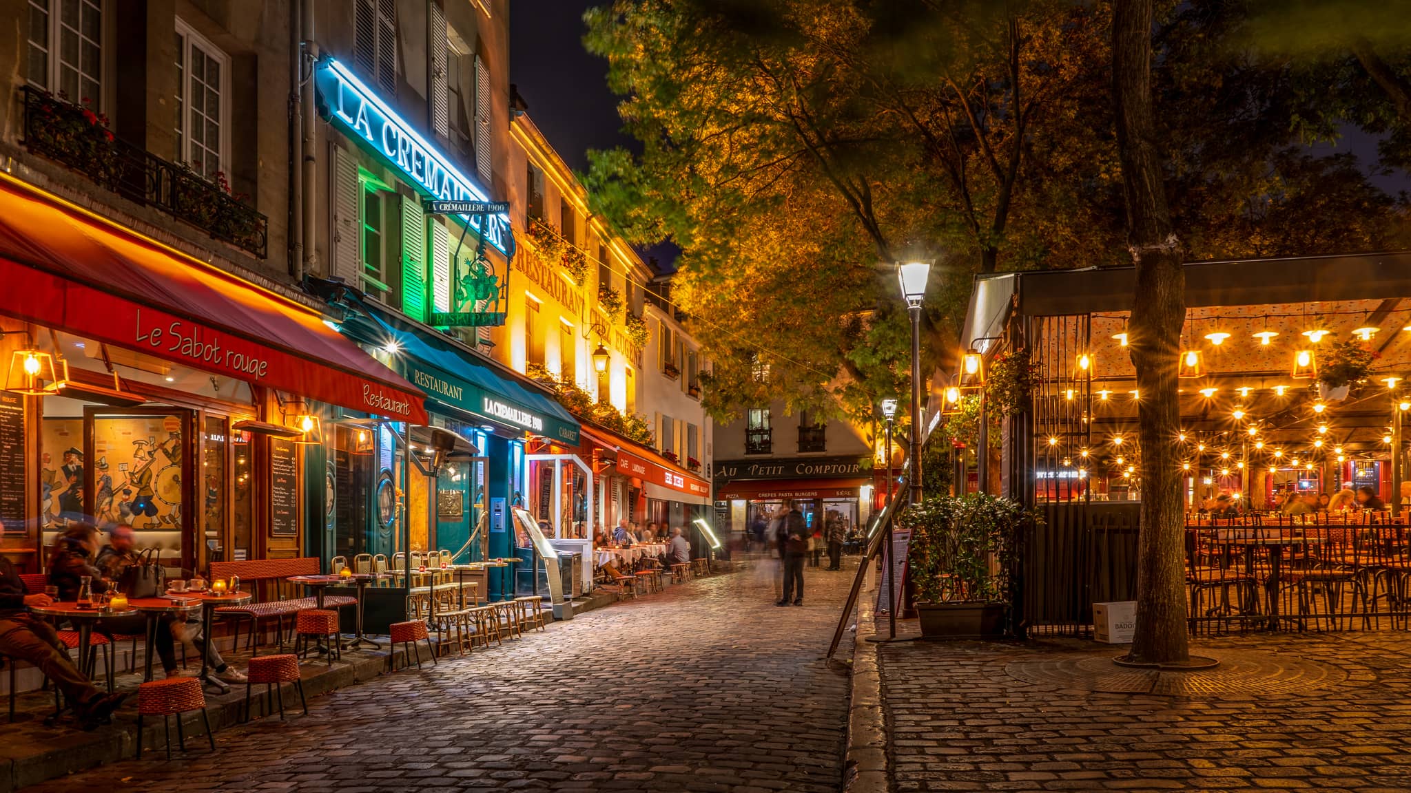 Charming Cafes & Al Fresco Dining