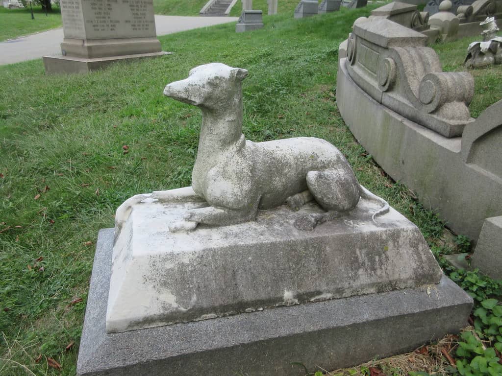 Symbolic Animal Statues