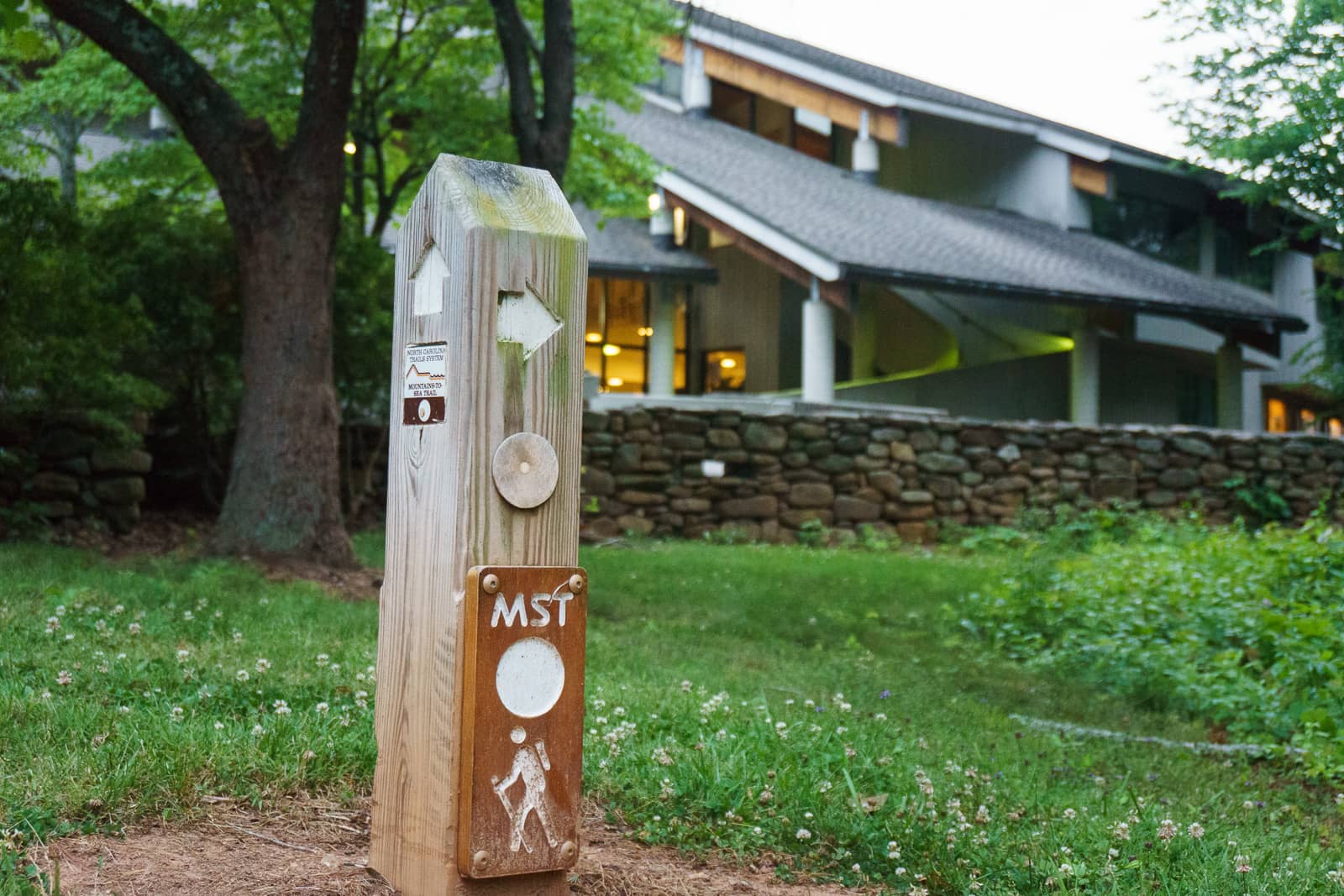 Craggy Gardens Visitor Center Overlook