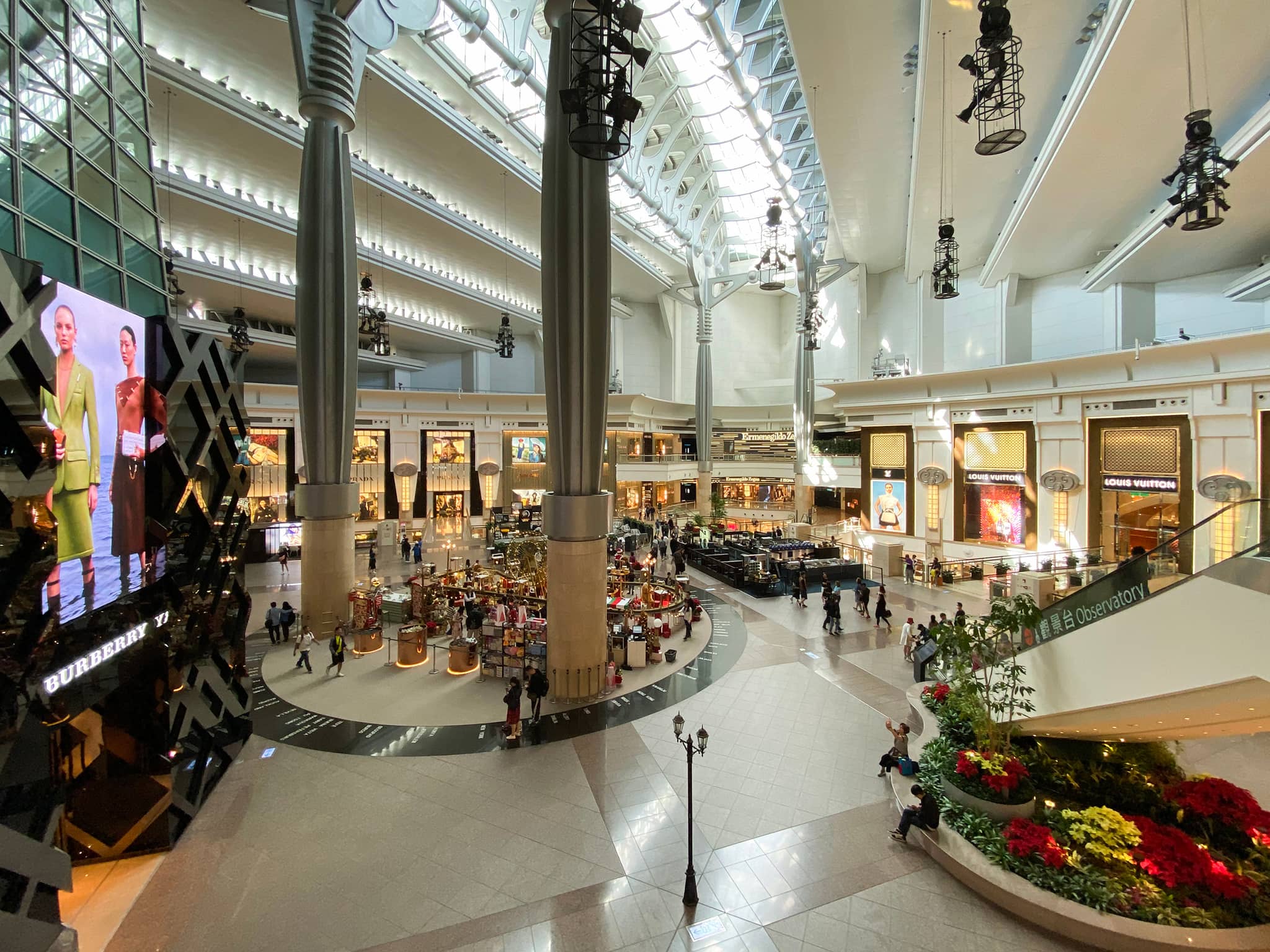 Shopping and Dining