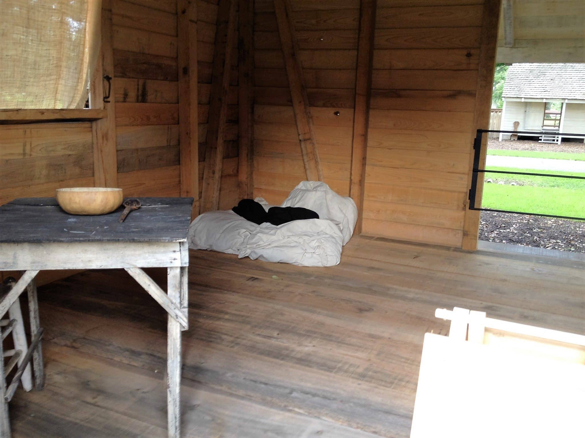 Replica Slave Cabins