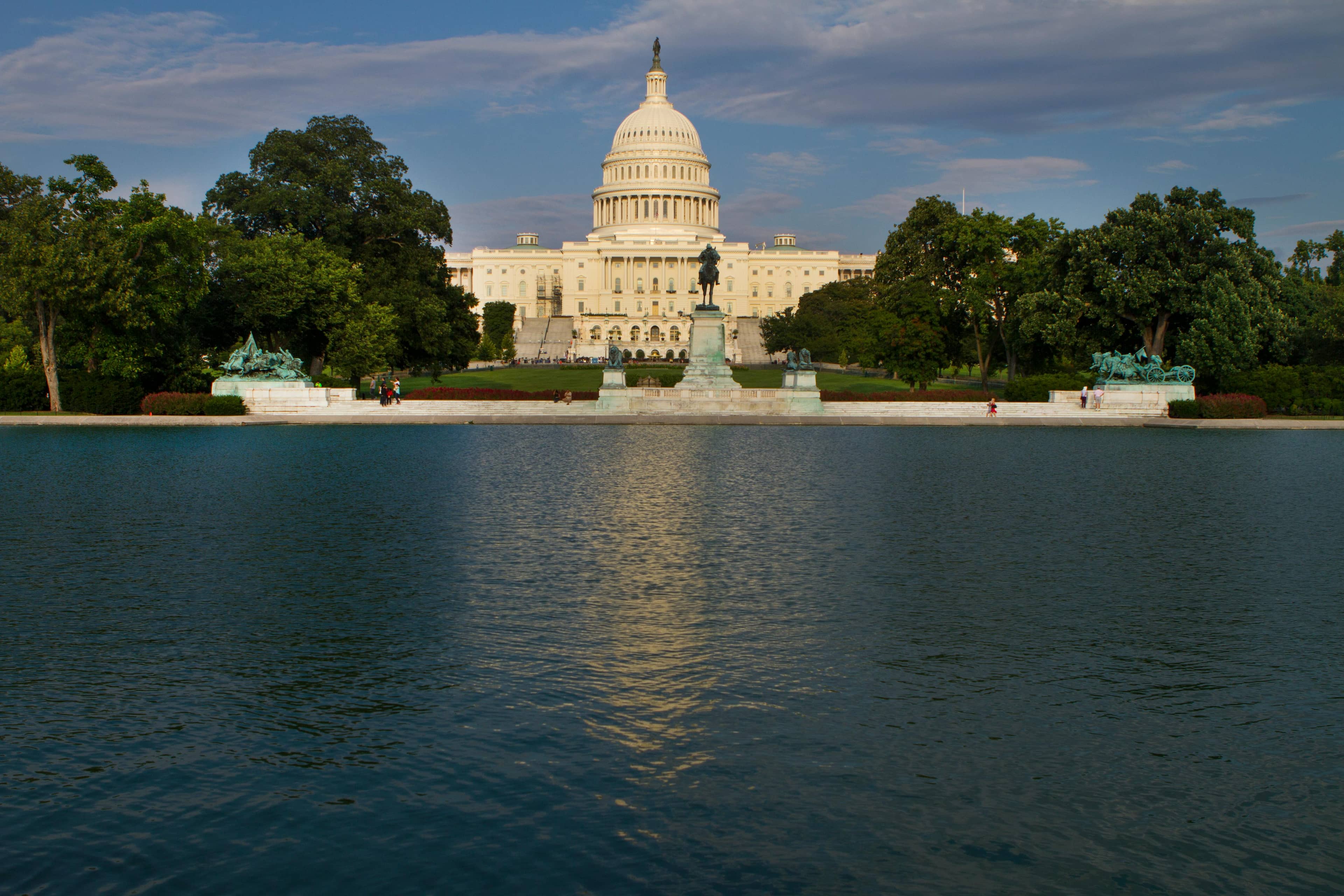 Lakeside Strolls and Fountains