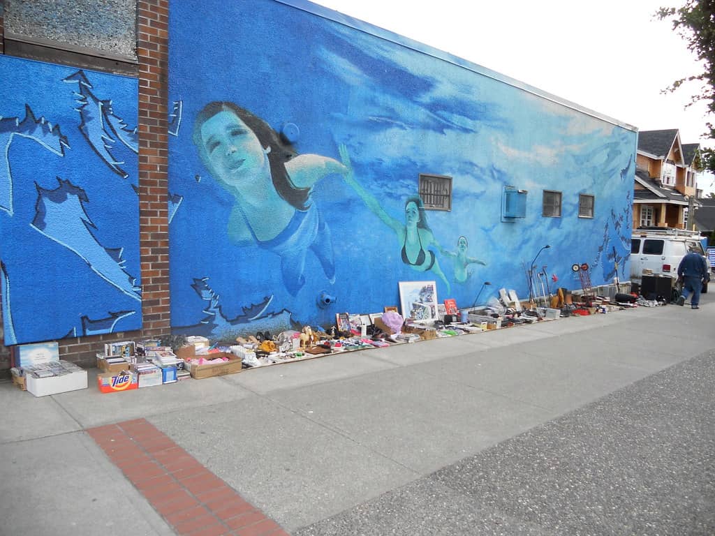 Vibrant Street Art & Murals