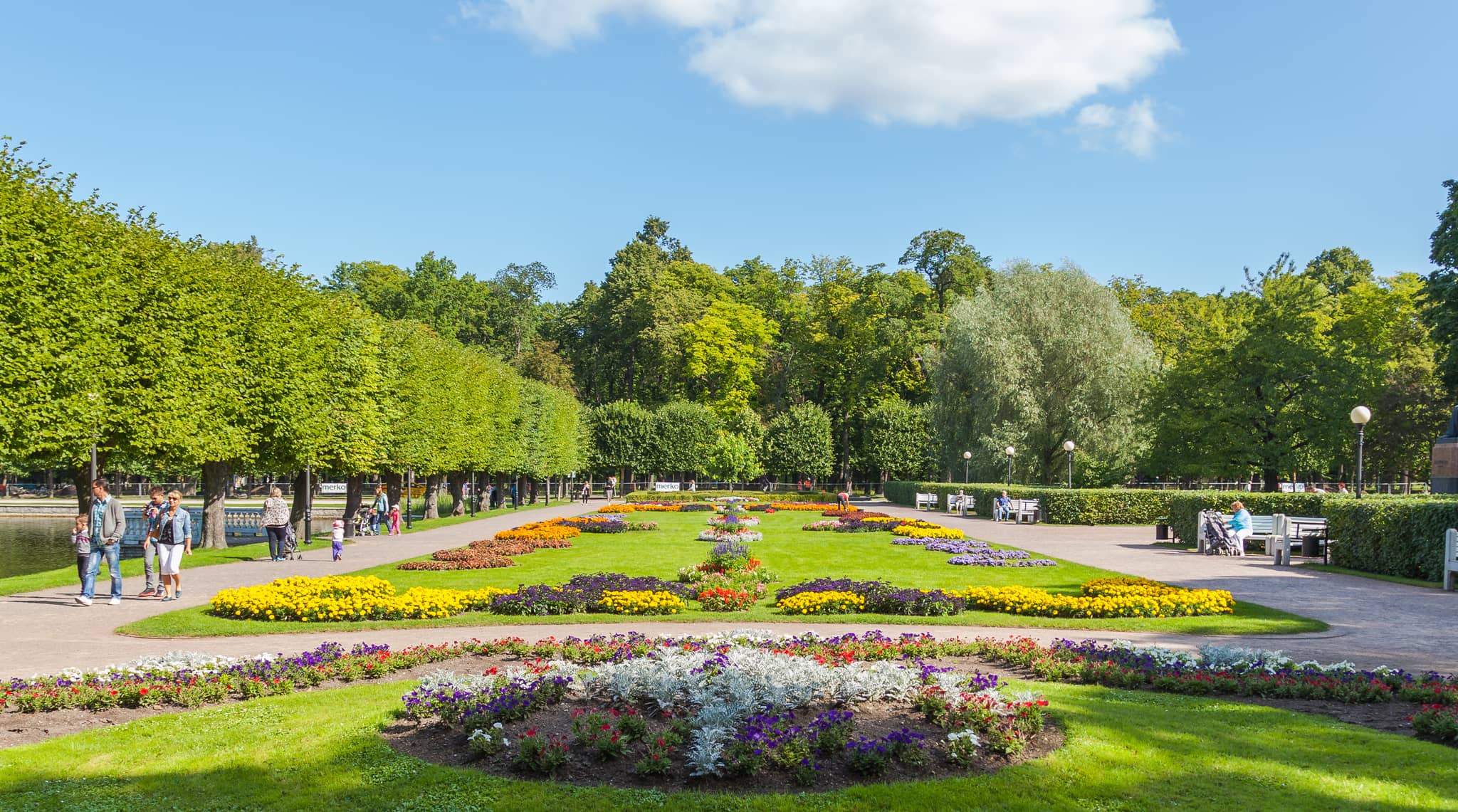 Kadriorg Park Stroll