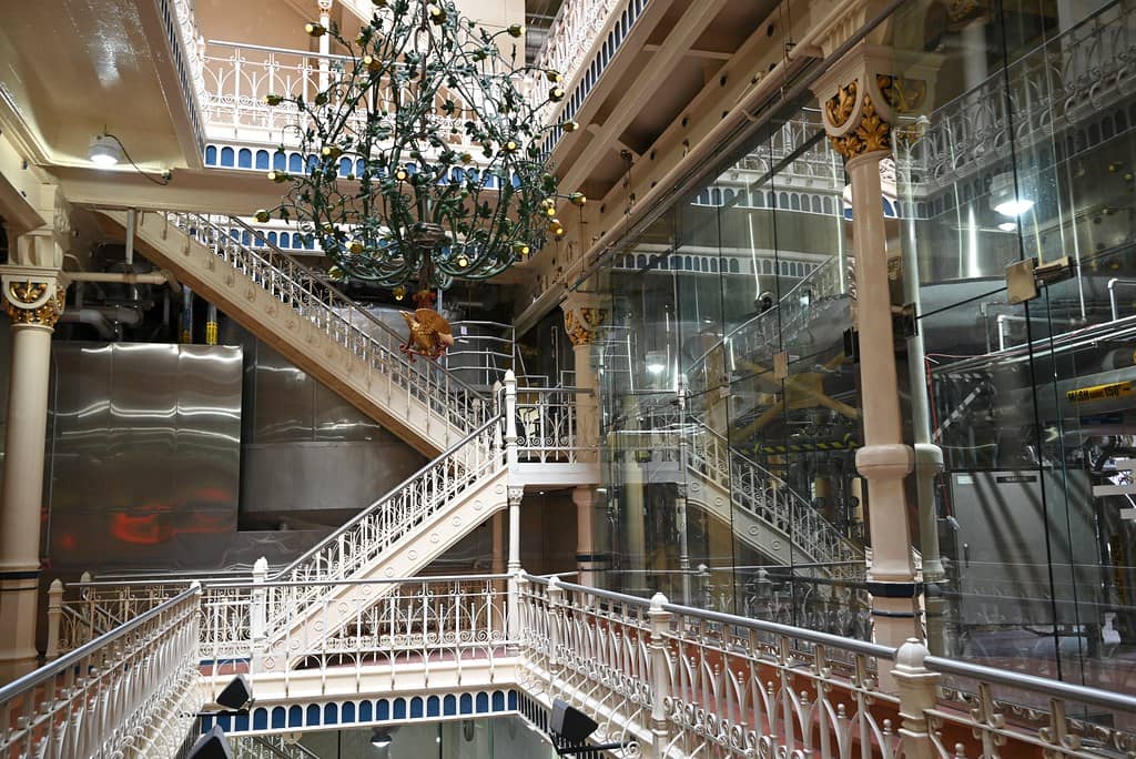 Historic Architecture & Grounds