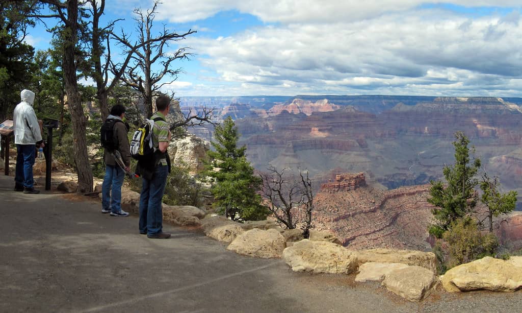 Access to Rim Trail
