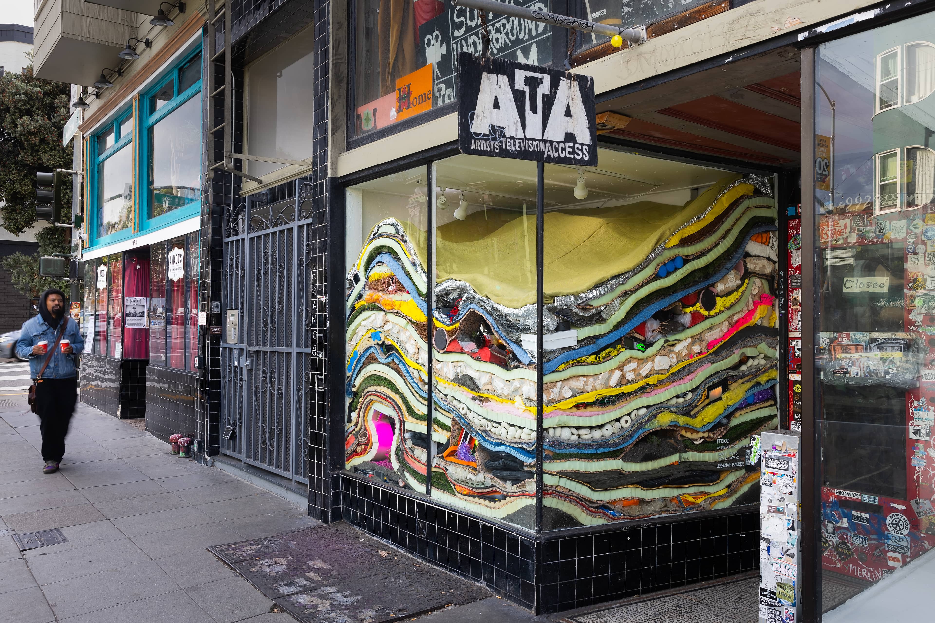 Valencia Street Shopping & Dining