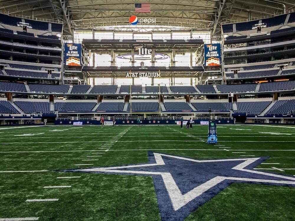 Behind-the-Scenes VIP Tour