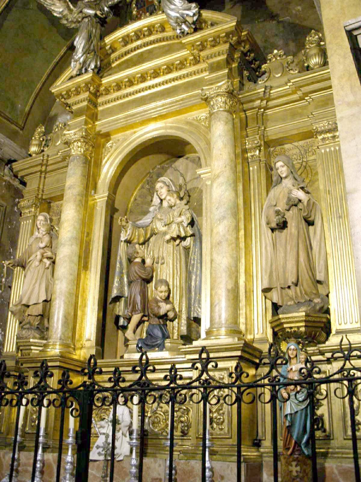 Statue-Topped Facade