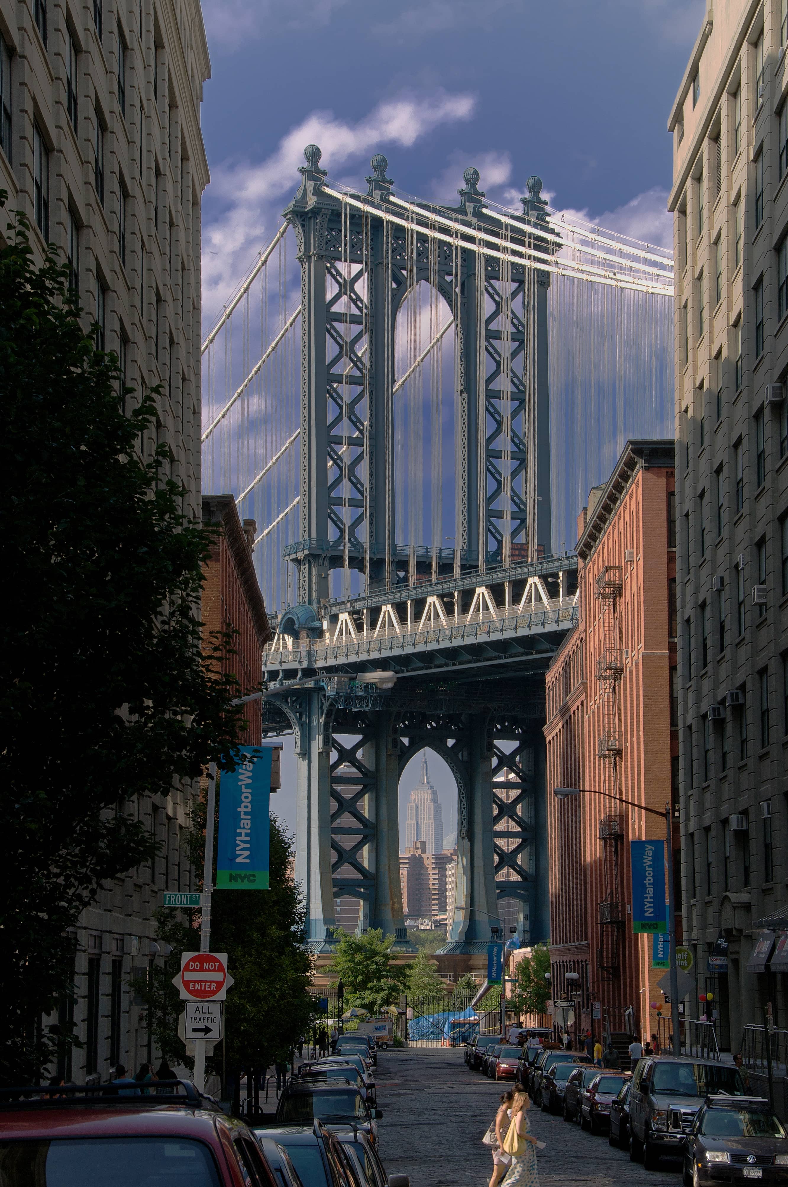 Manhattan Bridge Arch Photo Op