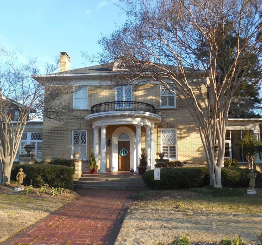 The Mansion's Architecture