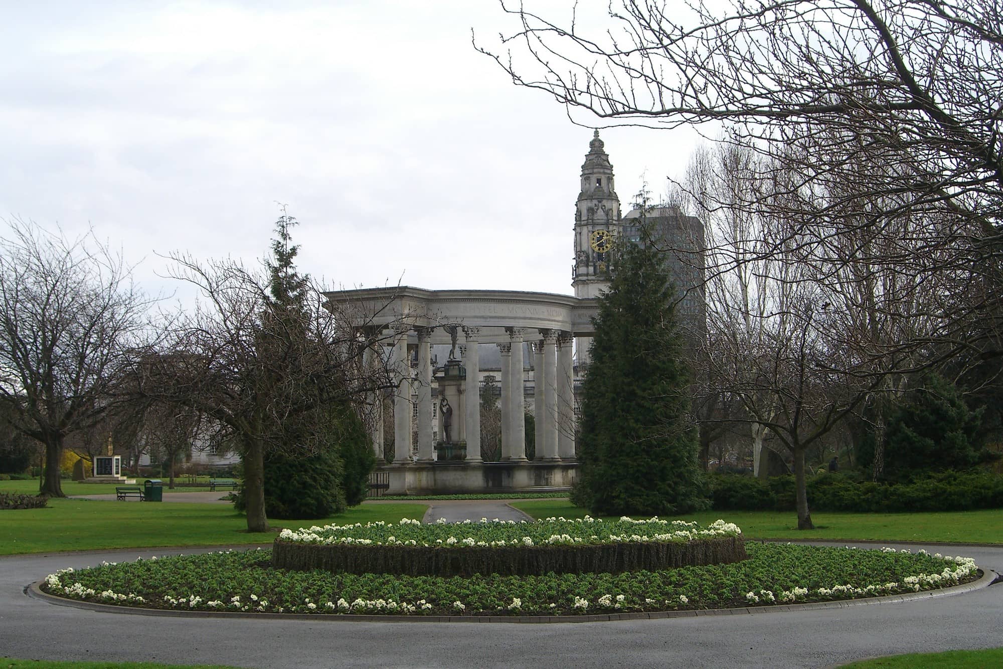 Peaceful Surrounding Gardens